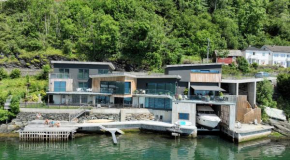 Panoramaresort in Hardangerfjorden leilighet i sjøkanten ved Hardangerfjorden for 7 personer boat , sauna,kajak, SUP for rent
